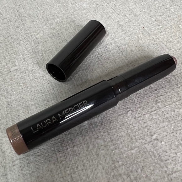 ❤️3 for $25❤️ Laura Mercier Caviar Stick Eyeshadow mini in Strapless - Picture 4 of 6